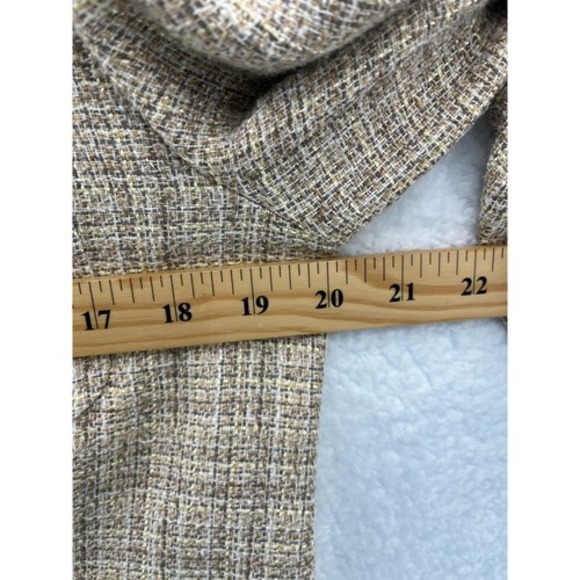 Talbots Womens Tweed Suit Jacket Blazer Gray Beige Pocket Long Sleeve Button 10 - Picture 5 of 9